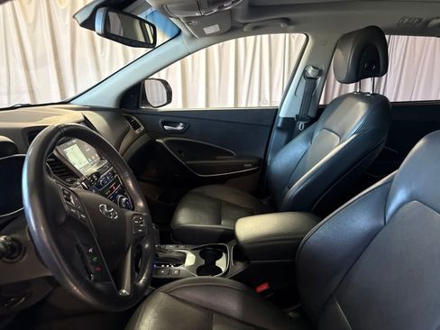Used 2018 Hyundai Santa Fe Limited FWD image 19