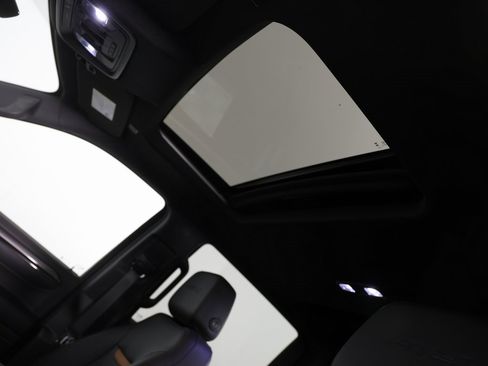 Used 2023 GMC Sierra 1500 AT4 w/ Technology Package image 16