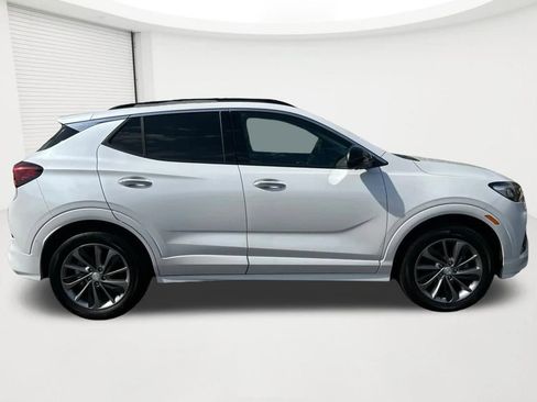 Used 2021 Buick Encore GX Essence w/ Advanced Technology Package AWD/4WD image 4