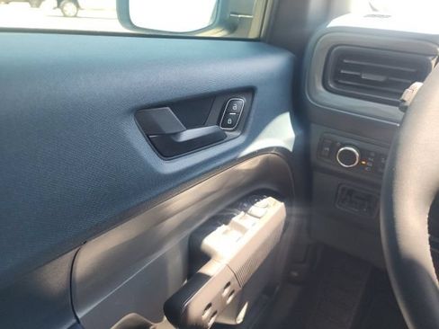 Used 2024 Ford Maverick Lariat w/ Black Appearance Package AWD/4WD image 53