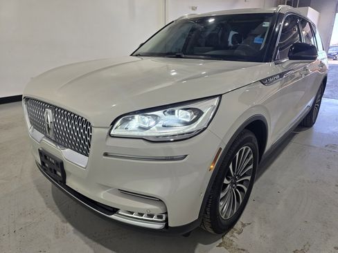 Used 2020 Lincoln Aviator Reserve w/ Equipment Group 201A image 8