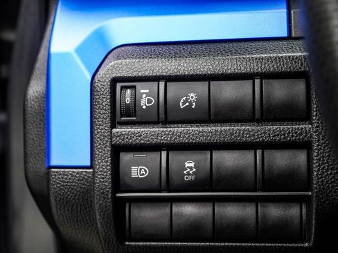 Used 2025 Toyota Tacoma TRD Sport AWD/4WD image 27