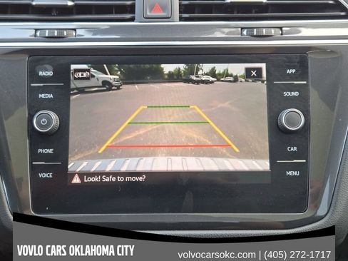 Used 2022 Volkswagen Tiguan SE FWD image 15