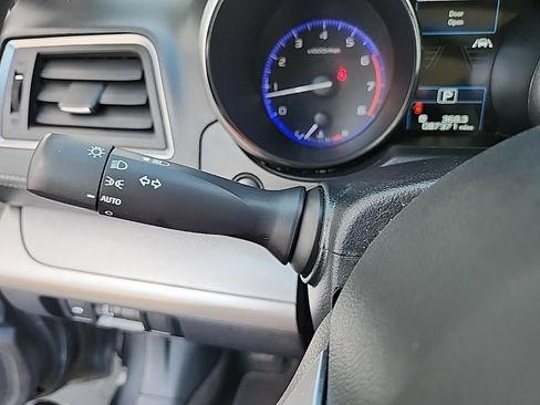 Used 2019 Subaru Legacy 2.5i Premium AWD/4WD image 19