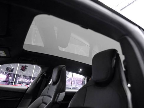 Used 2023 Porsche Taycan 4 Cross Turismo AWD/4WD image 6