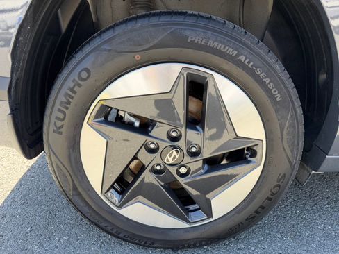 Used 2024 Hyundai Kona SEL image 52