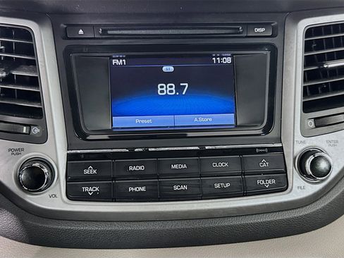 Used 2017 Hyundai Tucson Sport AWD/4WD image 17