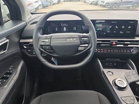 New 2027 Kia Sportage LX FWD image 12