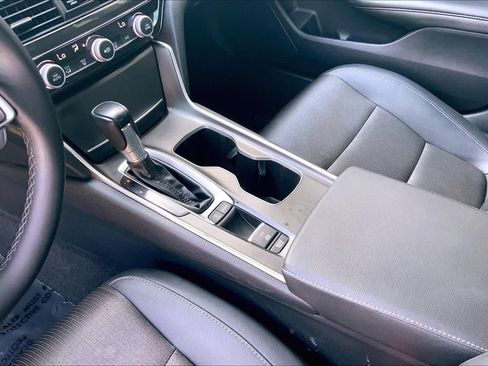 Used 2019 Honda Accord Sport image 15