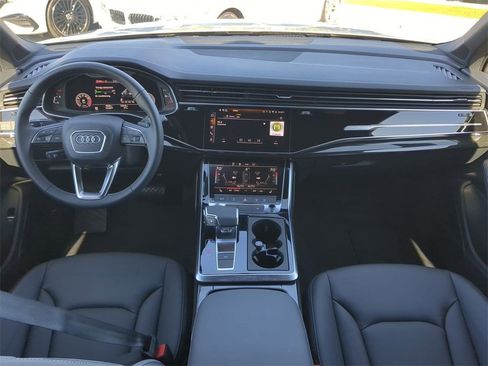 Used 2025 Audi Q7 3.0T Premium Plus image 16