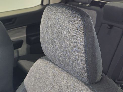 Certified 2025 Ford Maverick XLT w/ XLT Luxury Package image 12