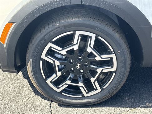 New 2025 Hyundai Santa Cruz Limited image 11