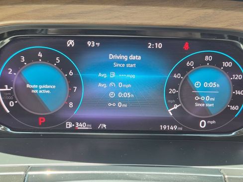 Used 2025 Volkswagen Atlas SE FWD image 16
