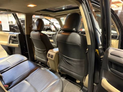 Used 2010 Toyota 4Runner Trail AWD/4WD image 23
