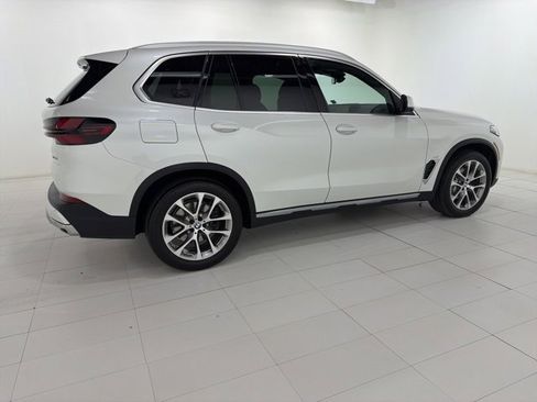 Used 2026 BMW X5 xDrive40i w/ Premium Package image 6