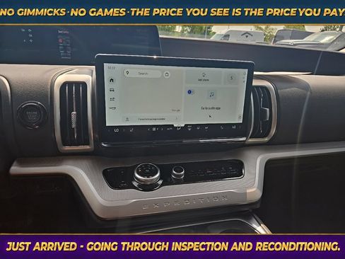 Used 2025 Ford Expedition Active RWD image 20
