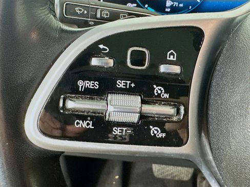 Certified 2021 Mercedes-Benz GLE 350 4MATIC w/ Premium Package image 12