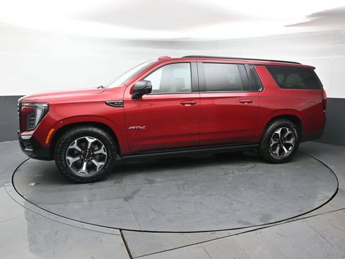 Used 2026 GMC Yukon XL AT4 Ultimate AWD/4WD image 2