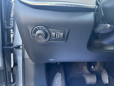 Used 2024 Jeep Compass Limited AWD/4WD image 18