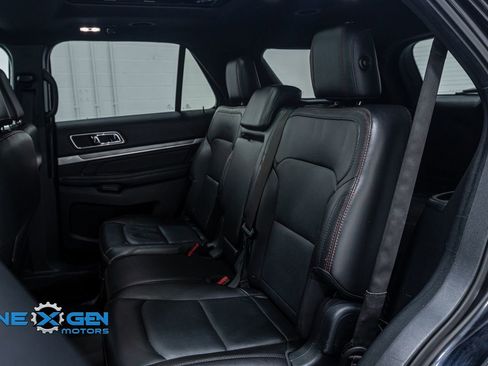 Used 2018 Ford Explorer Sport w/ Equipment Group 401A image 29