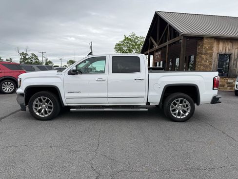 Used 2018 GMC Sierra 1500 SLT w/ SLT Premium Package AWD/4WD image 3