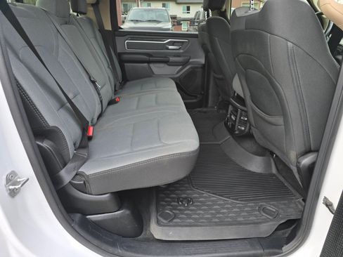 Used 2020 RAM 1500 Big Horn AWD/4WD image 30