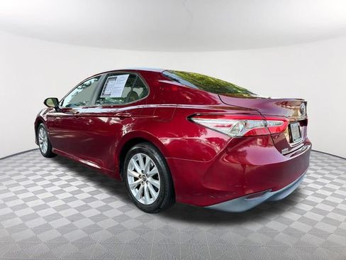 Used 2018 Toyota Camry LE w/ Convenience Package FWD image 7