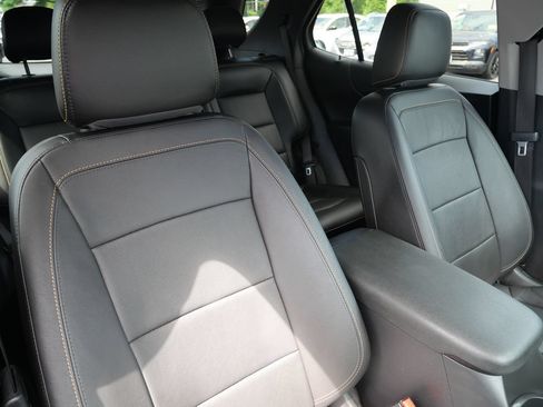 Used 2021 Chevrolet Equinox LT AWD/4WD image 19
