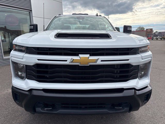 Used 2024 Chevrolet Silverado 2500 Custom w/ Custom Value Package AWD/4WD image 3