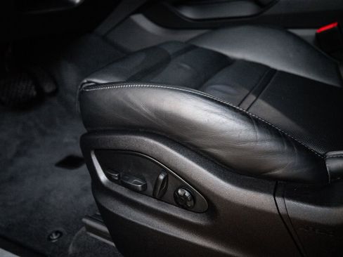 Certified 2023 Porsche Cayenne Coupe AWD/4WD image 14