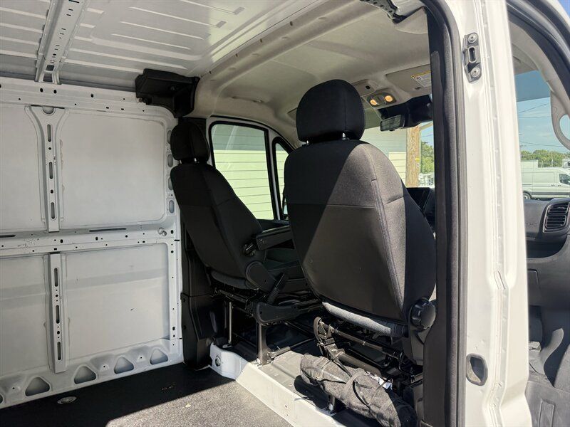 Used 2023 RAM ProMaster 1500 w/ Driver Convenience Group FWD image 28