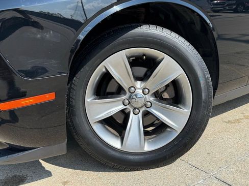 Used 2016 Dodge Challenger SXT RWD image 42