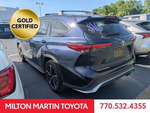 Used 2021 Toyota Highlander XSE FWD image 4