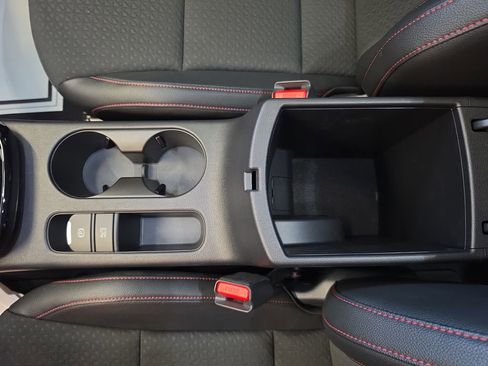 Certified 2025 Kia Soul GT-Line w/ GT-Line Technology Package FWD image 37