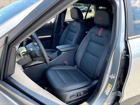 New 2026 Chevrolet Trax RS w/ Sunroof Package FWD image 10