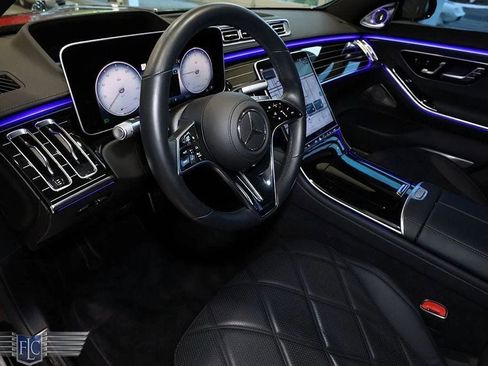 Used 2021 Mercedes-Benz Maybach S 580 4MATIC image 35