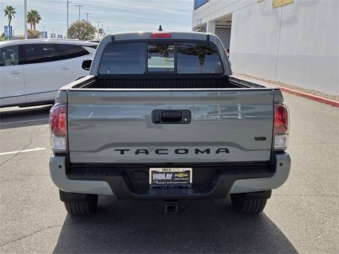 Used 2023 Toyota Tacoma TRD Sport w/ Technology Package image 5