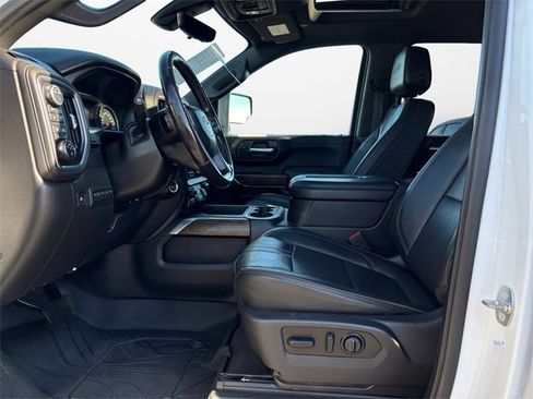 Used 2022 Chevrolet Silverado 3500 High Country image 9