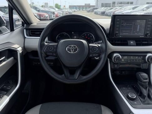 Used 2022 Toyota RAV4 XLE w/ Convenience Package AWD/4WD image 27
