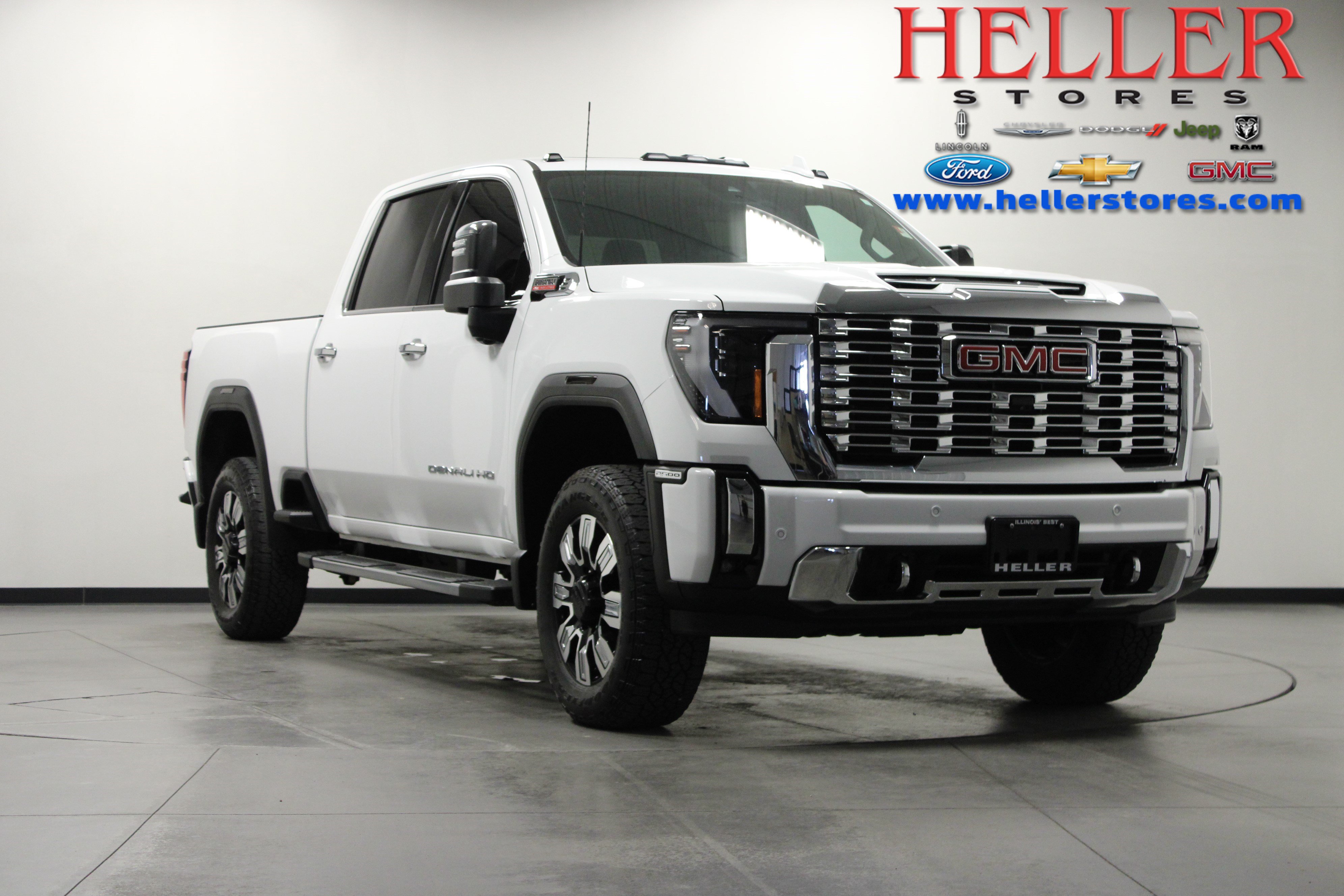 Used 2024 GMC Sierra 2500 Denali w/ Denali Reserve Package AWD/4WD image 1