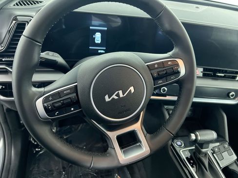 Certified 2024 Kia Sportage EX image 16
