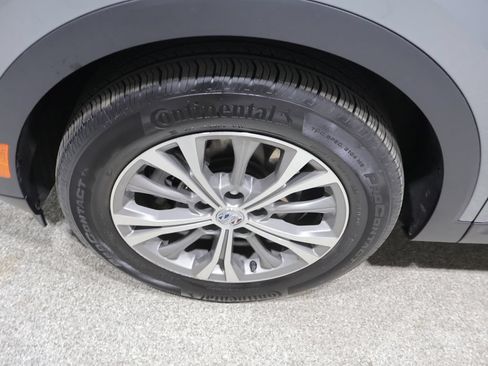 Used 2023 Buick Envision Preferred AWD/4WD image 10