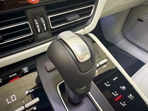New 2026 Porsche Macan S AWD/4WD image 18