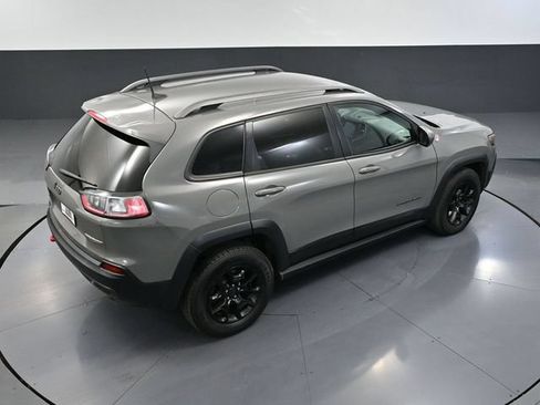 Used 2019 Jeep Cherokee Trailhawk w/ Comfort/Convenience Group AWD/4WD image 50