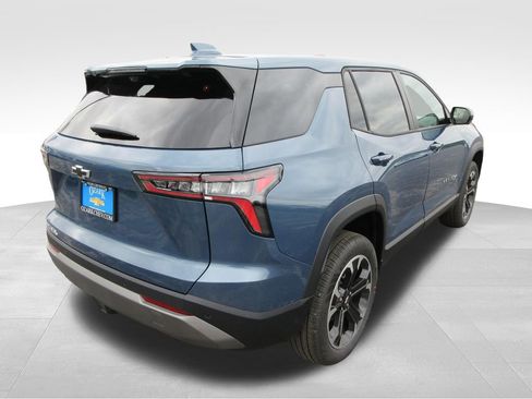 New 2026 Chevrolet Equinox LT w/ Safety and Technology Package FWD image 5