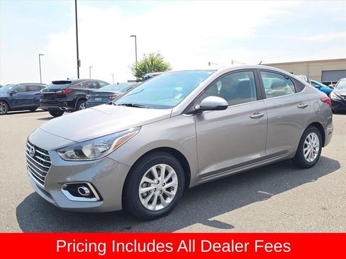 Used 2022 Hyundai Accent SE FWD image 7