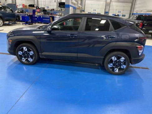 Used 2024 Hyundai Kona SEL w/ Convenience Package AWD/4WD image 4