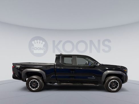 Used 2024 Toyota Tacoma TRD Off-Road AWD/4WD image 8