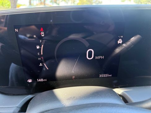 Used 2025 Buick Encore GX Preferred AWD/4WD image 32
