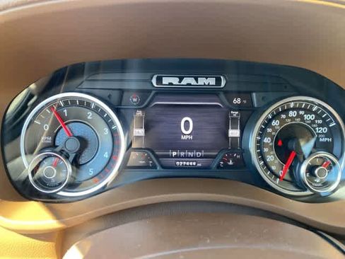 Certified 2022 RAM 3500 Laramie RWD image 27